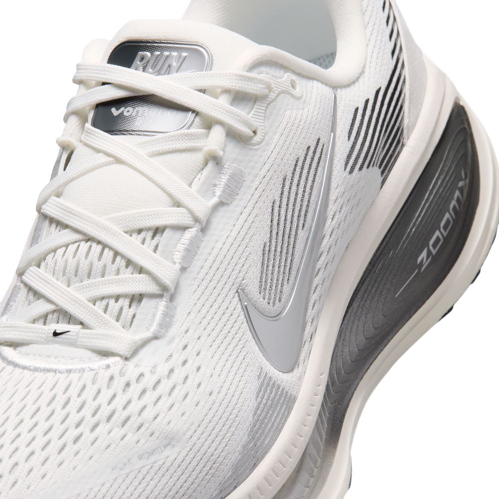 NIKE WOMENS VOMERO 18 ESS RUN SHOES