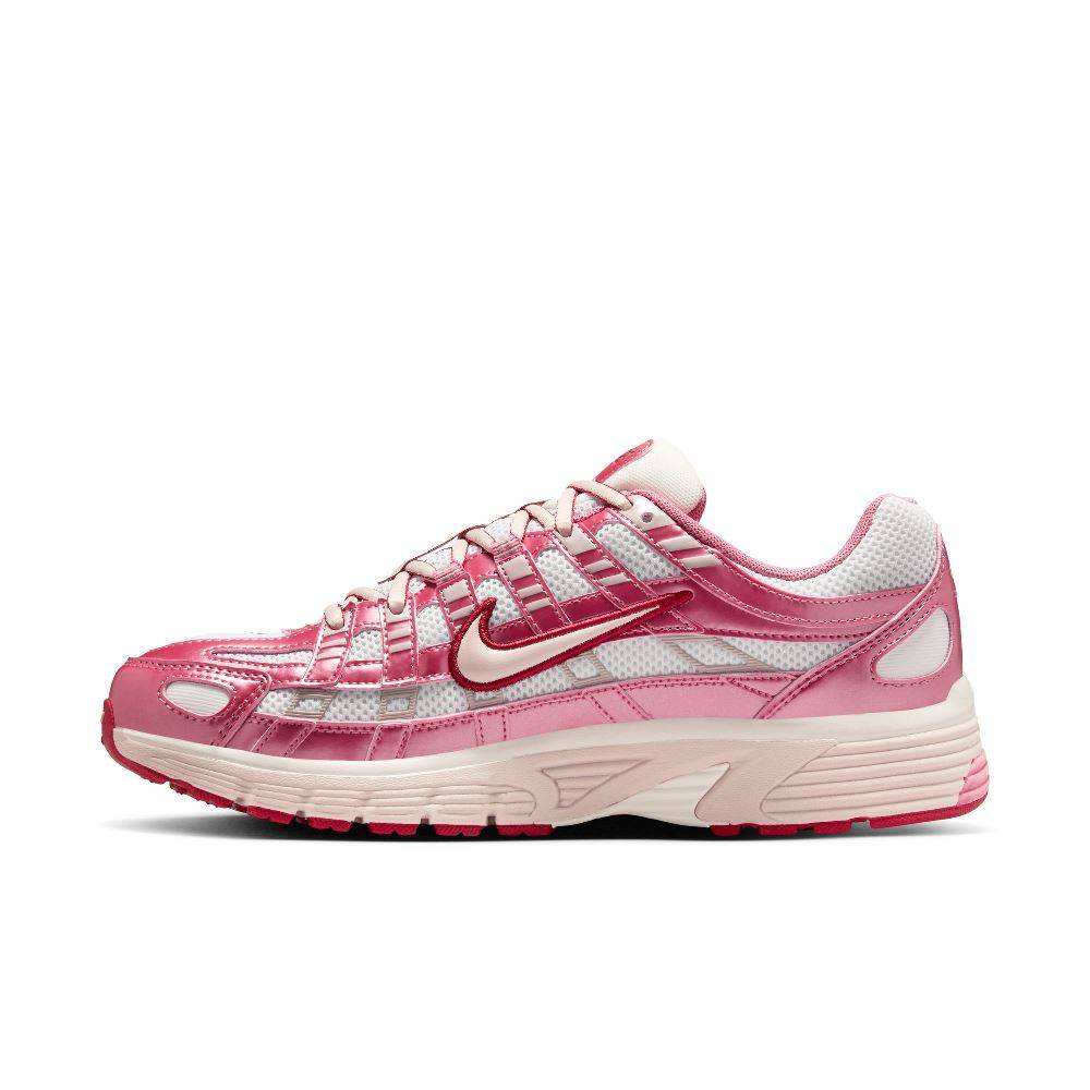 NIKE WOMENS P-6000