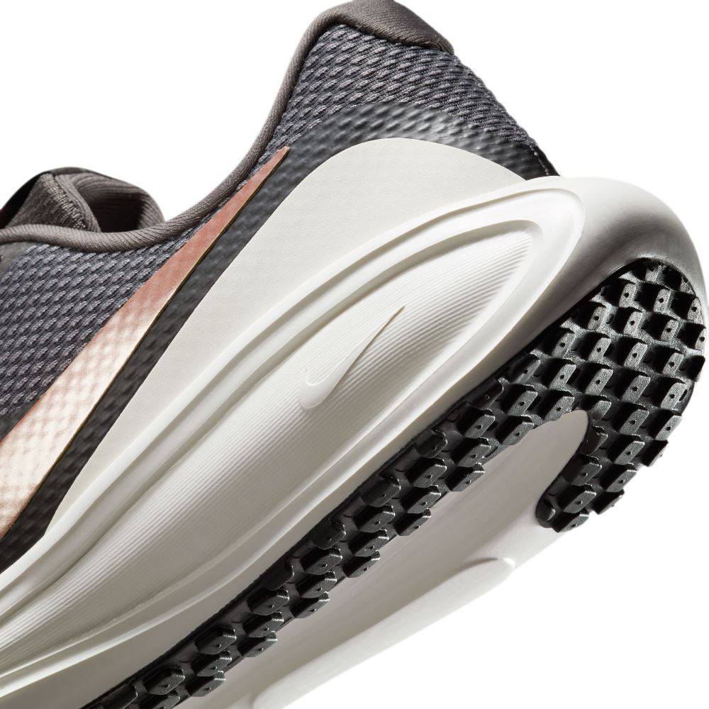 NIKE WOMENS REVOLUTION 8 RUNNING SHOES
