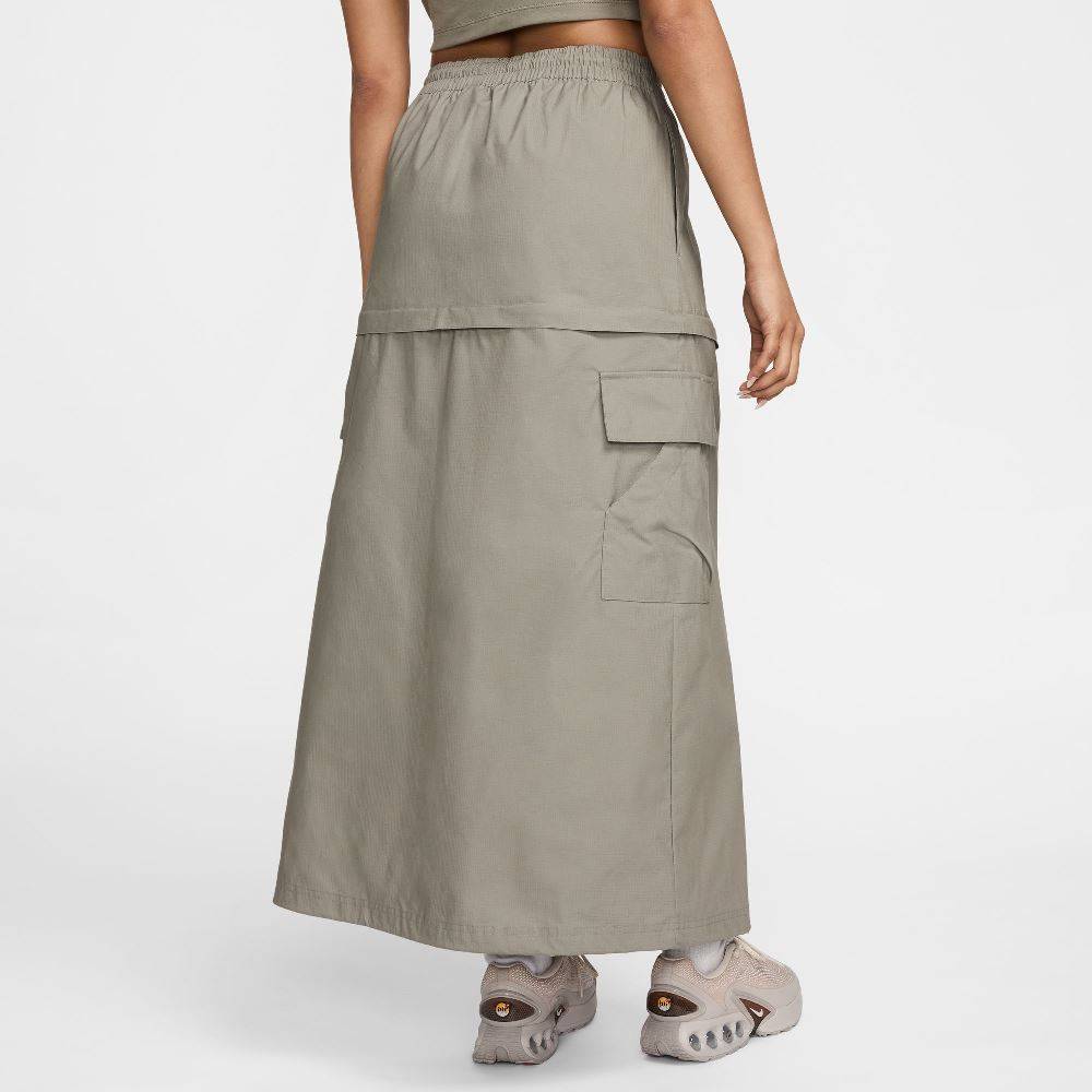 NIKE NSW ESSENTIALS MID-RISE WOVEN SKIRT