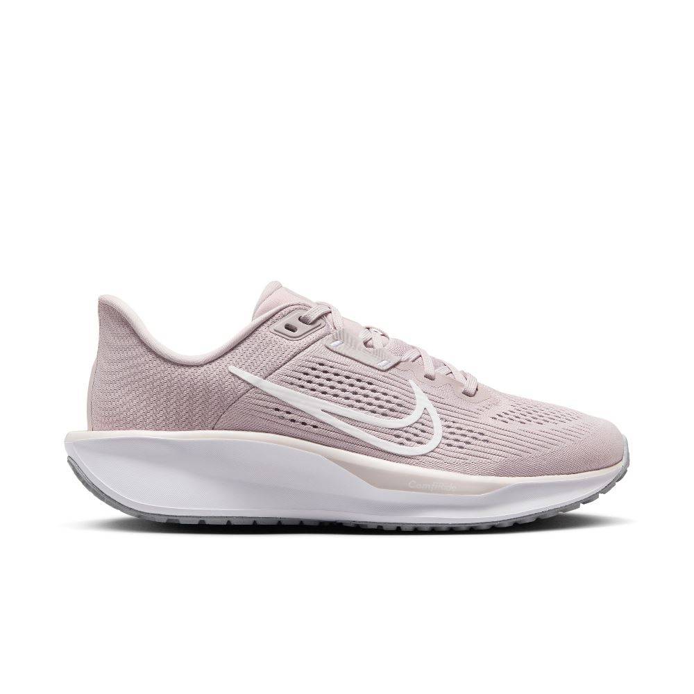 NIKE WOMENS QUEST 6