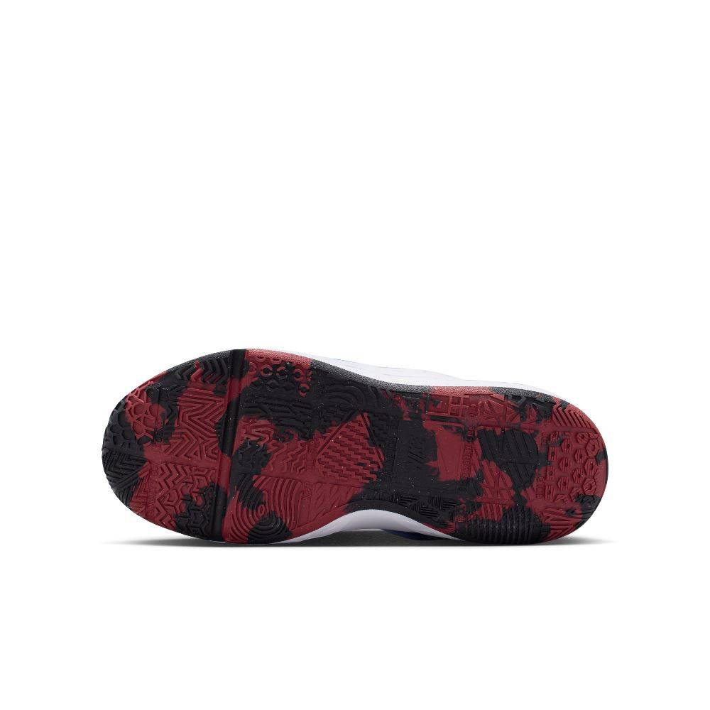 NIKE TEAM HUSTLE D 12 BASKETBALL (GS)