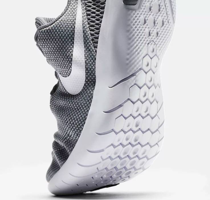 NIKE JUNIOR FLEX EXPERIENCE 7