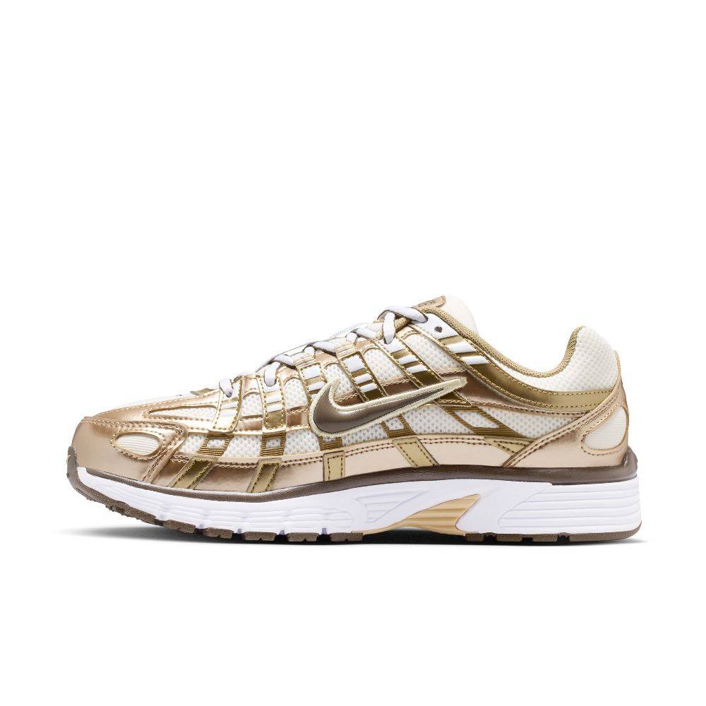 NIKE WOMENS P-6000