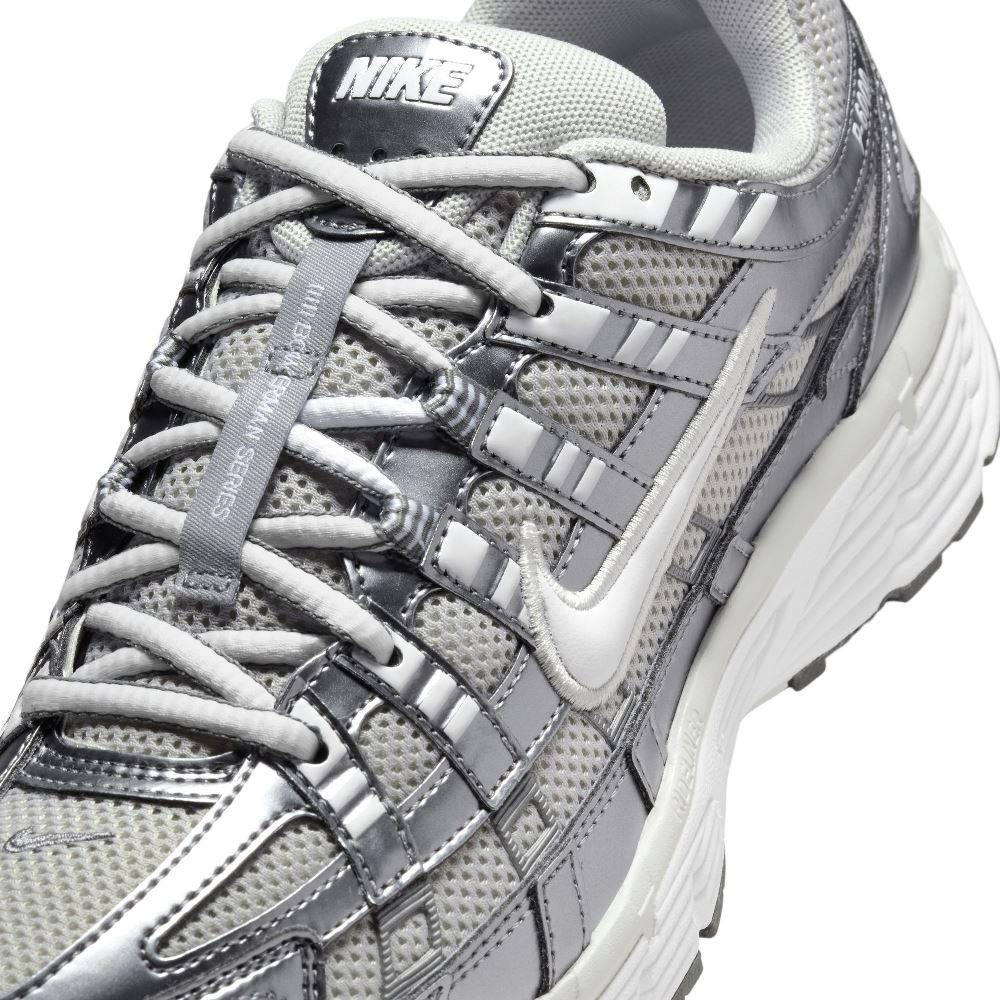 NIKE WOMENS P-6000