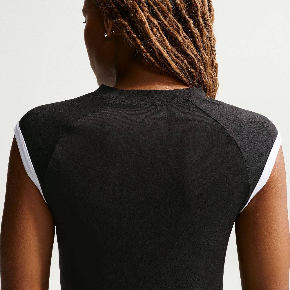 NIKE WOMENS TIGHT SLEEVLESS 1/4-ZIP TOP