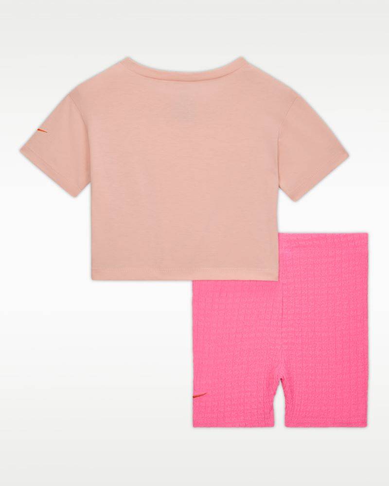 NIKE INFANT GIRLS BOLD PLAY BIKE SHORT SET