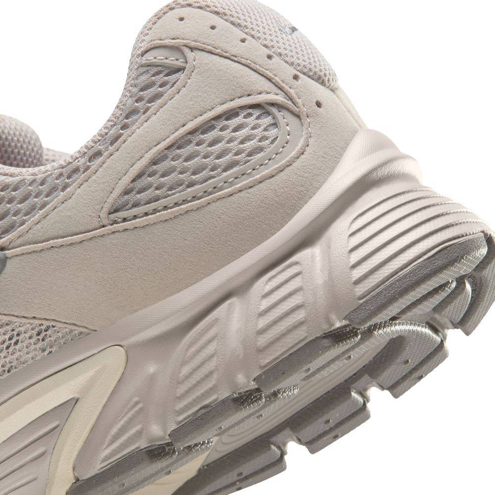 NIKE V5 RNR WOMENS SNEAKERS