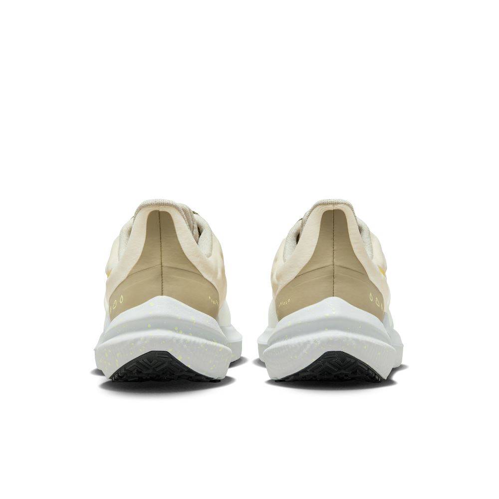 NIKE AIR WINFLO SHIELD
