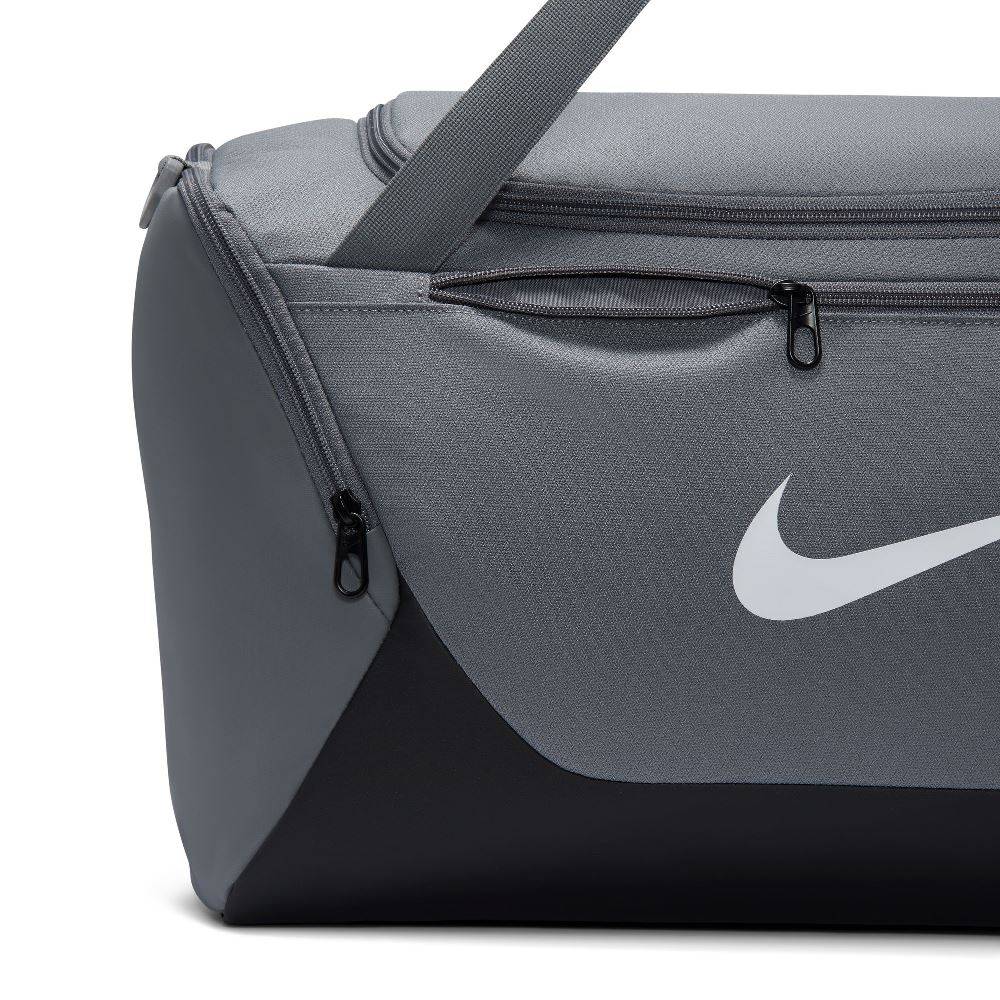 NIKE BRASILIA SMALL DUFFEL (51 X 28 X 28)