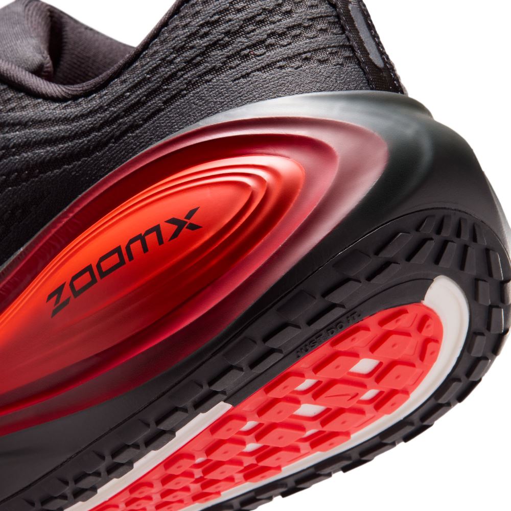 NIKE VOMERO PLUS RUNNING SHOES