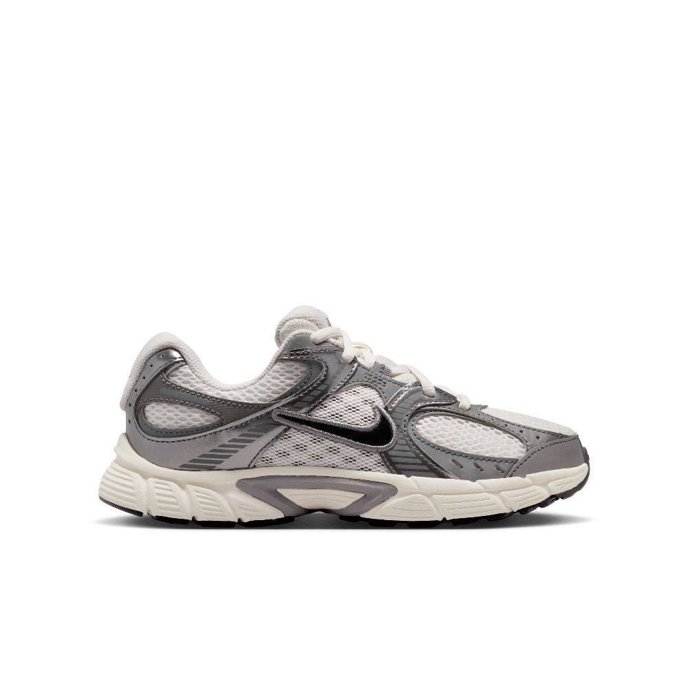 NIKE V5 RNR (GS) JR SHOES