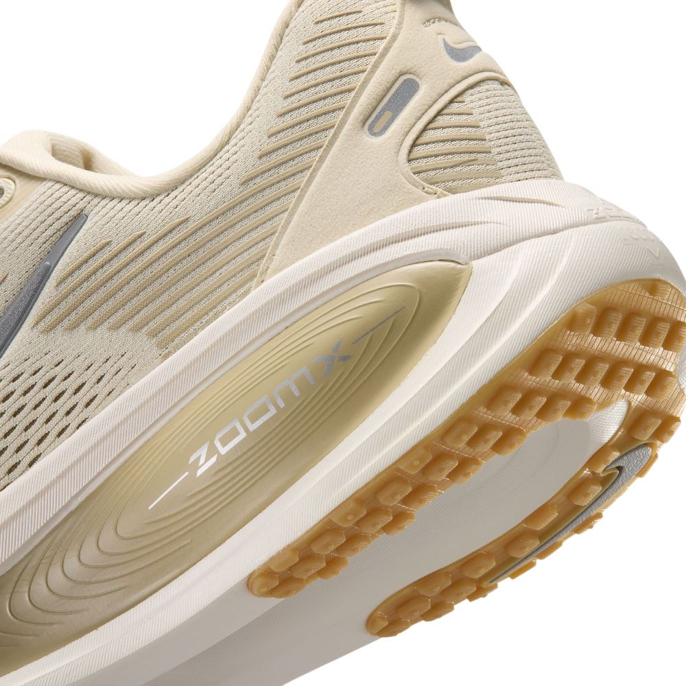 NIKE VOMERO 18 ESS
