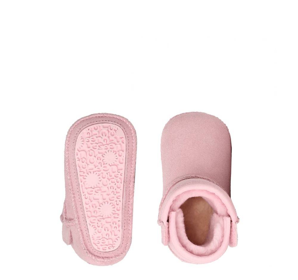 UGG BABY CLASSIC BOOT AND LOVEY BLANKET