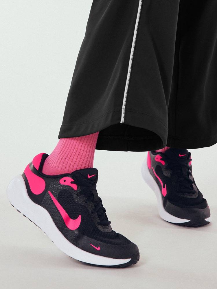 NIKE REVOLUTION 7 (GS)