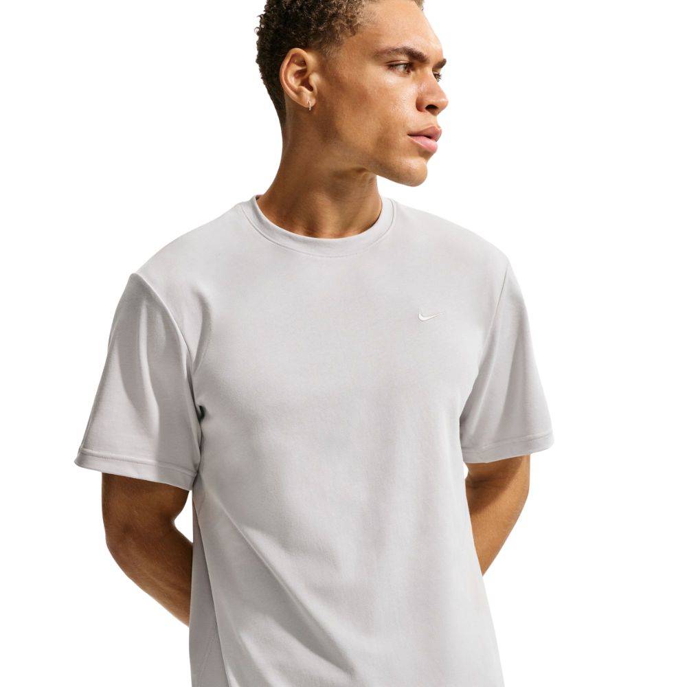 NIKE PRIMARY DRI-FIT SHORT-SLEEVE VERSATILE TOP
