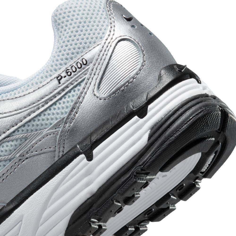 NIKE WOMENS P-6000