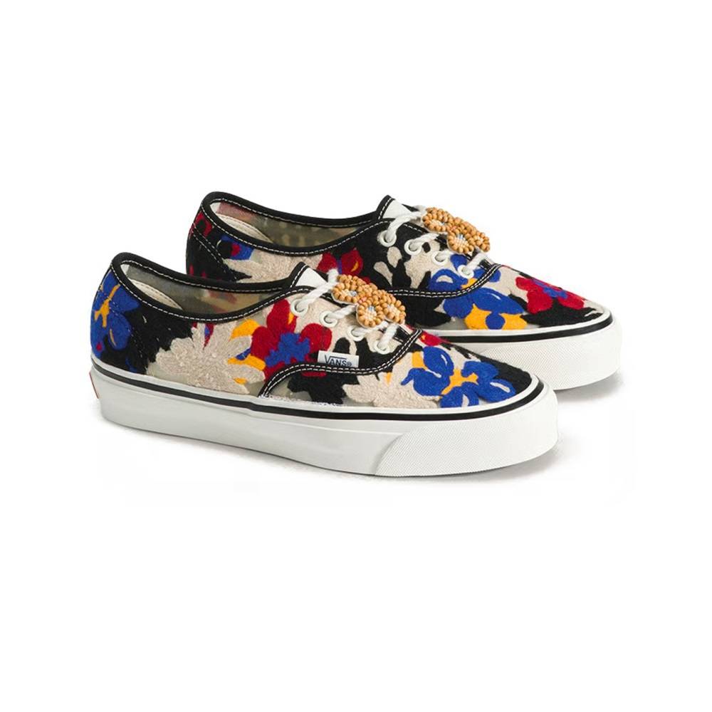 VANS PREMIUM AUTHENTIC 44 NEEDLEWOR SHOES