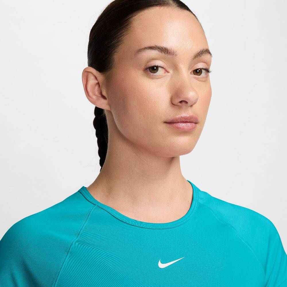 NIKE PRO DRI-FIT SHORT-SLEEVE CROPPED GRAPHIC TOP