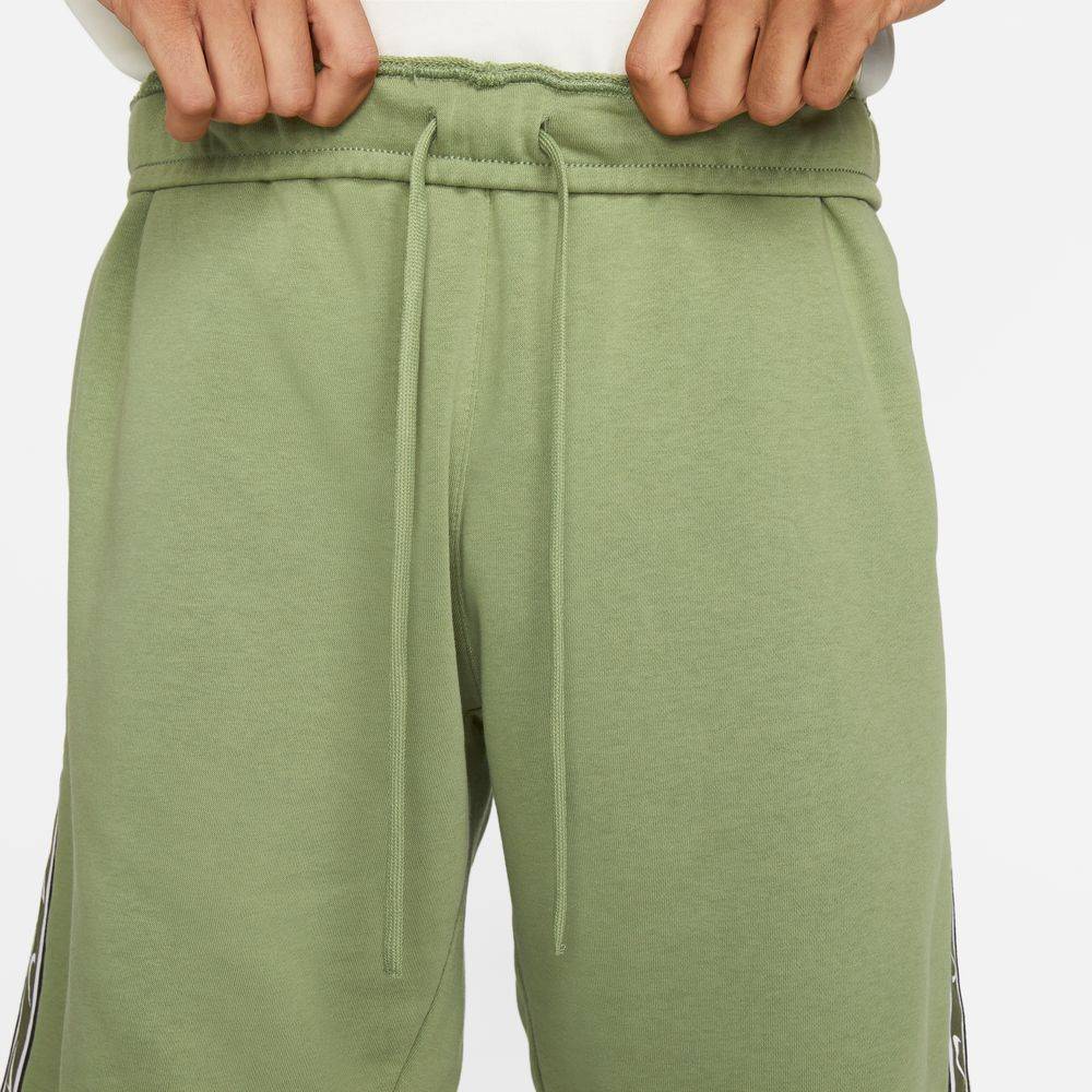 NIKE SPORTSWEAR REPEAT FRENCH TERRY SHORT