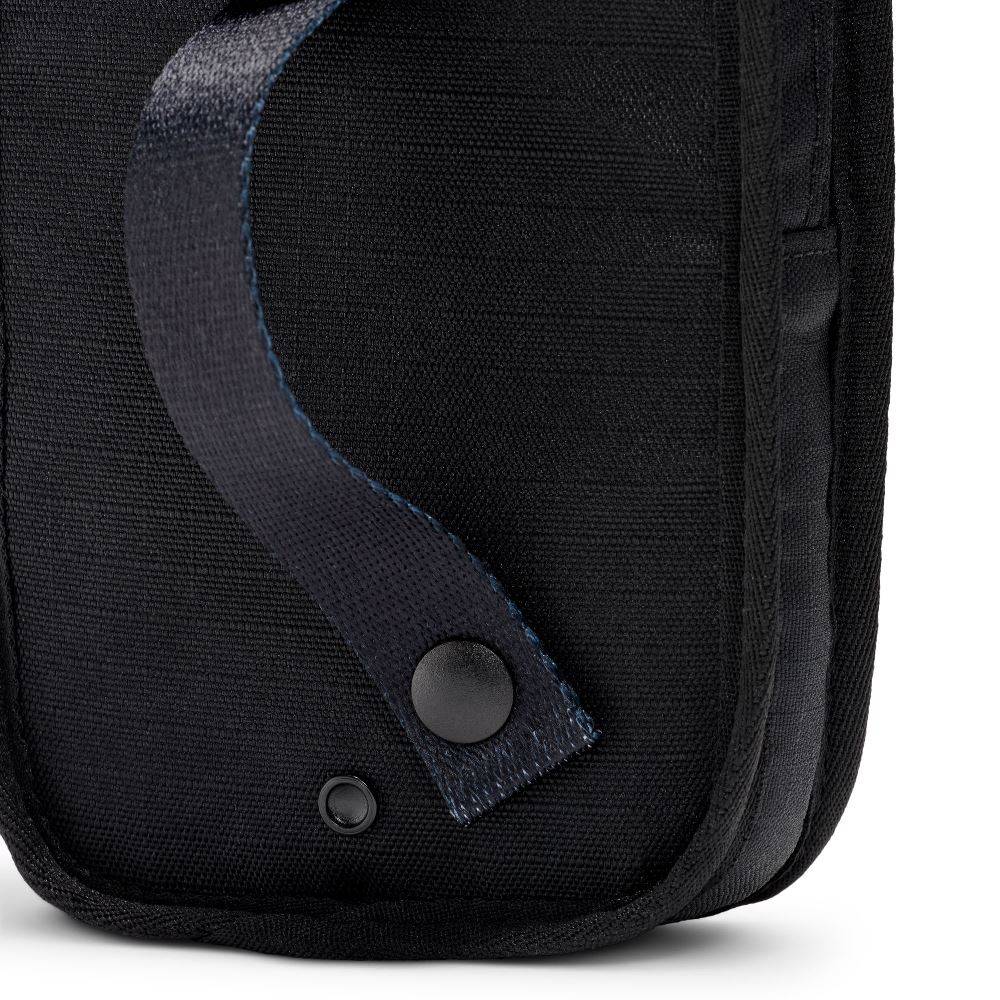 NIKE CLUB PHONE PACK