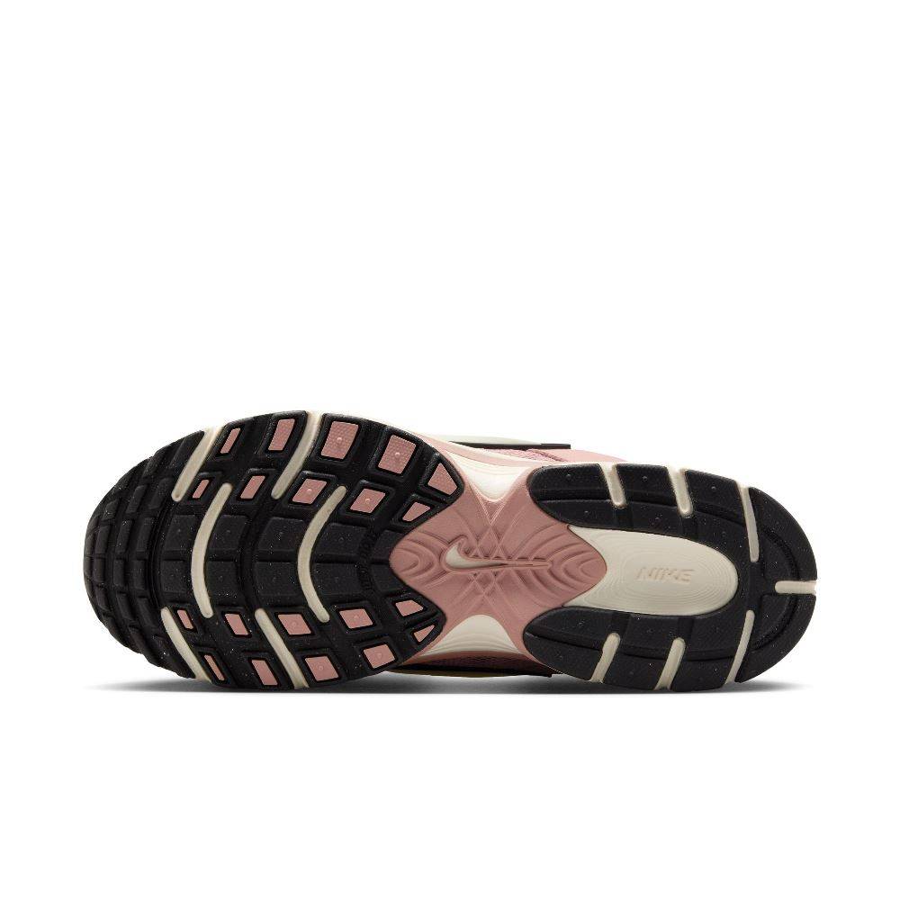NIKE V5 RNR WOMENS SNEAKERS