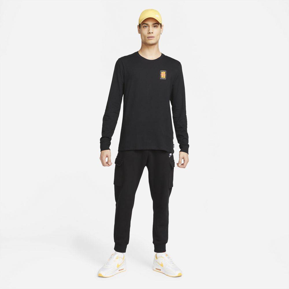 NIKE FC LONG SLEEVE SEASONAL GRAPHIC TEE