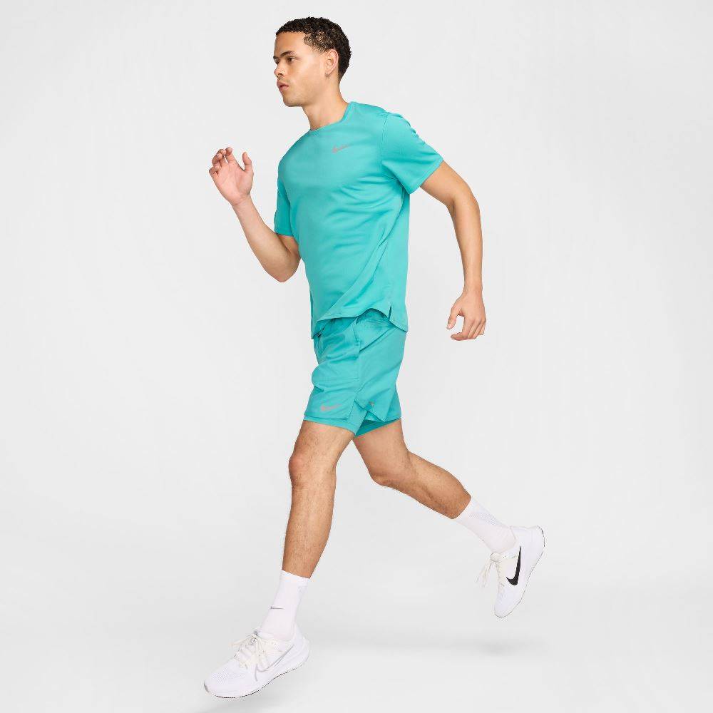 NIKE DRI-FIT UV MILLER SHORT-SLEEVE TOP