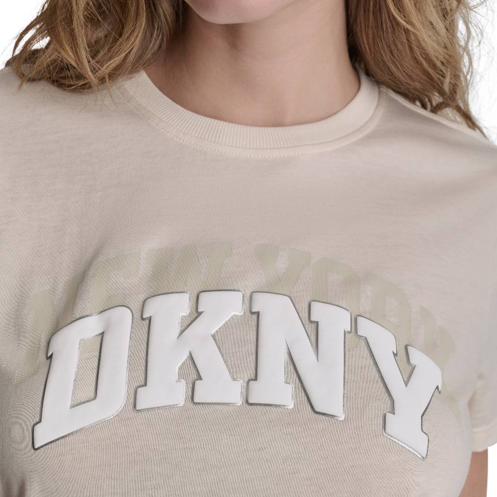 DKNY EMBOSSED LOGO TEE