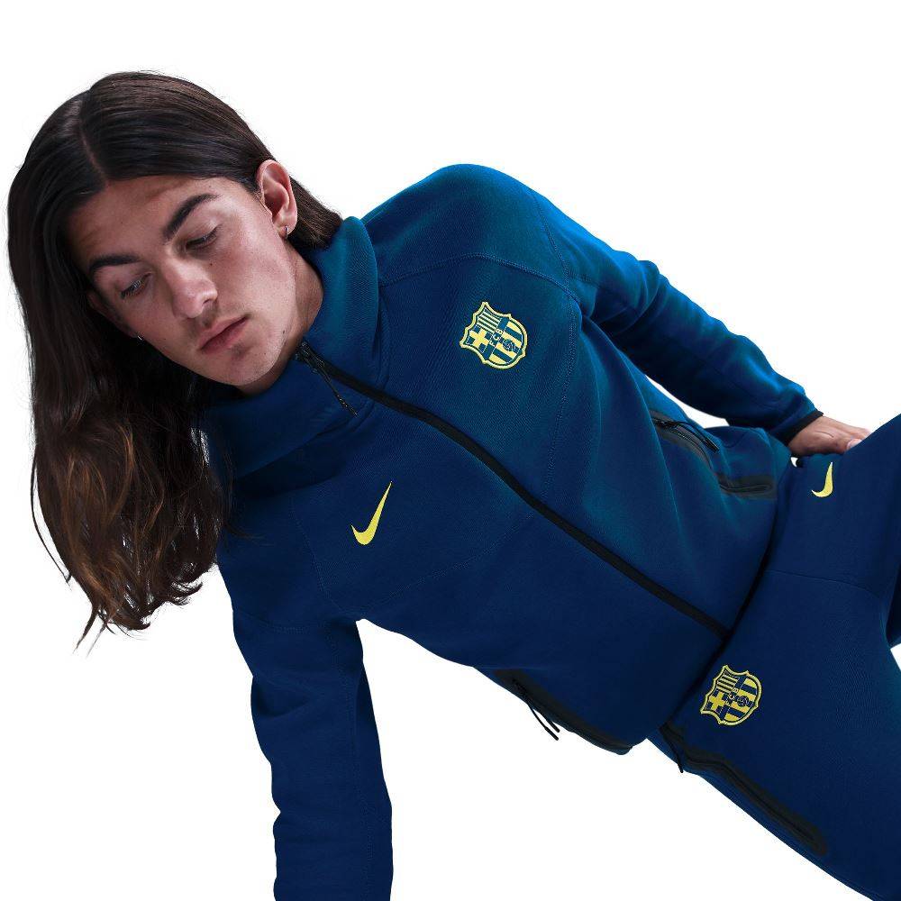 NIKE BARCELONA TECH FLEECE FULL-ZIP HOODIE
