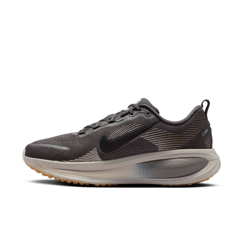 NIKE VOMERO 18 ROAD RUNNING SHOES